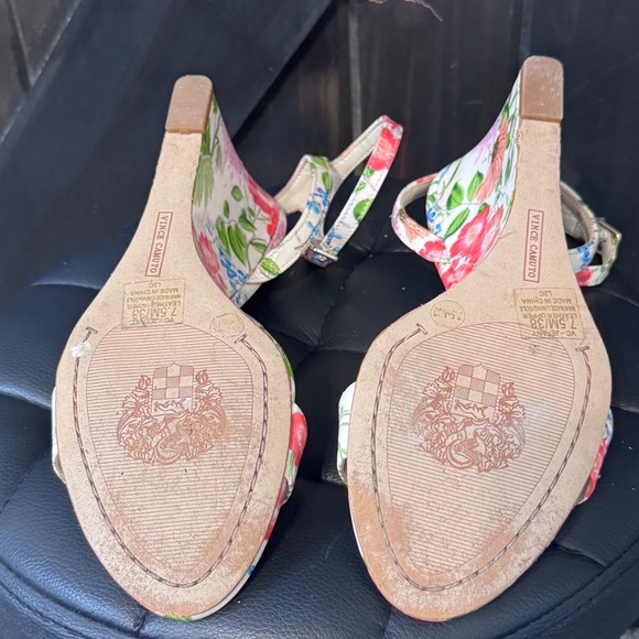 Vince Camuto Florest Garden Wedge Sandal - size 7.5/38 - Picture 3 of 13